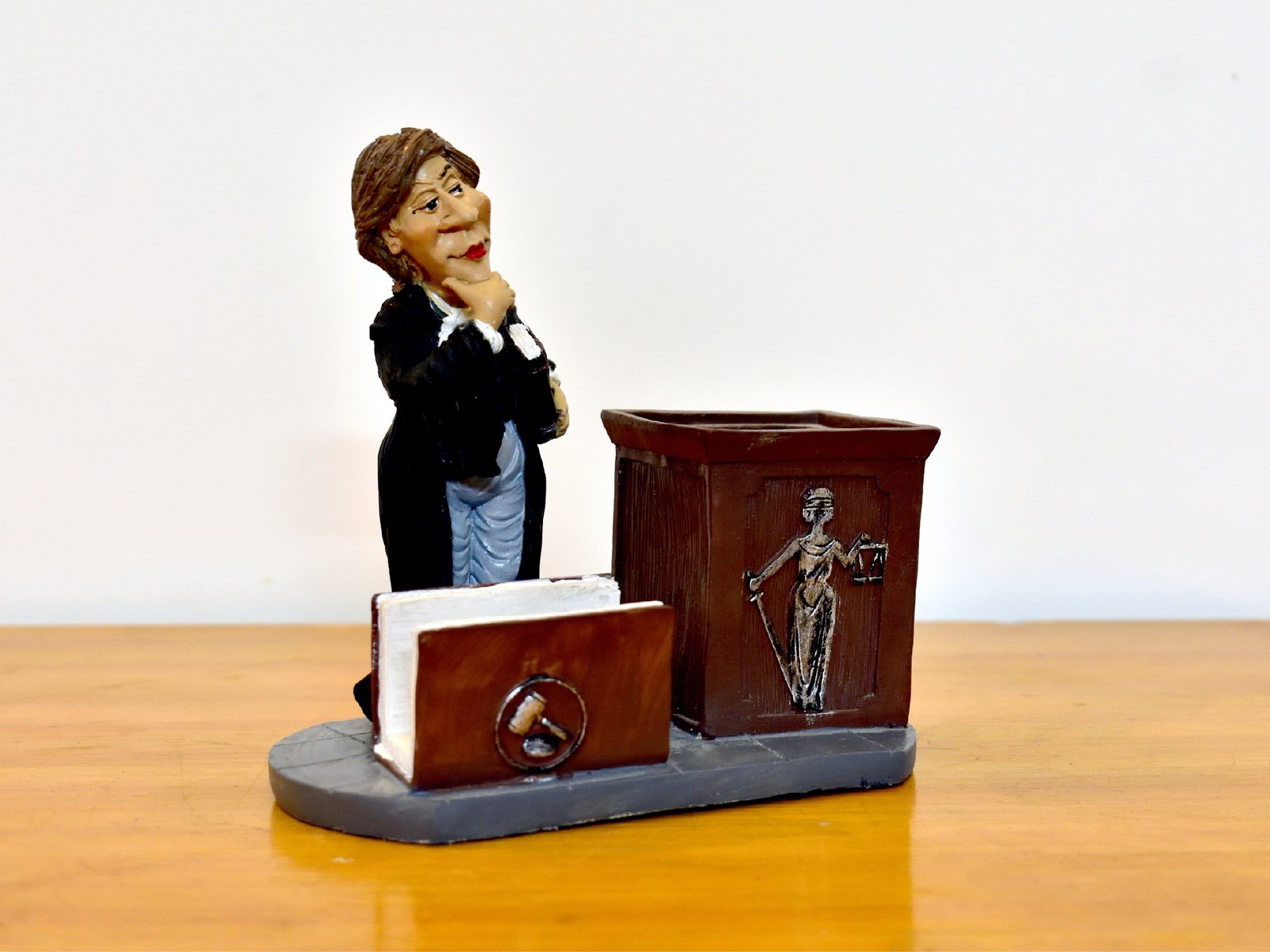 Lawyer - card holder 2