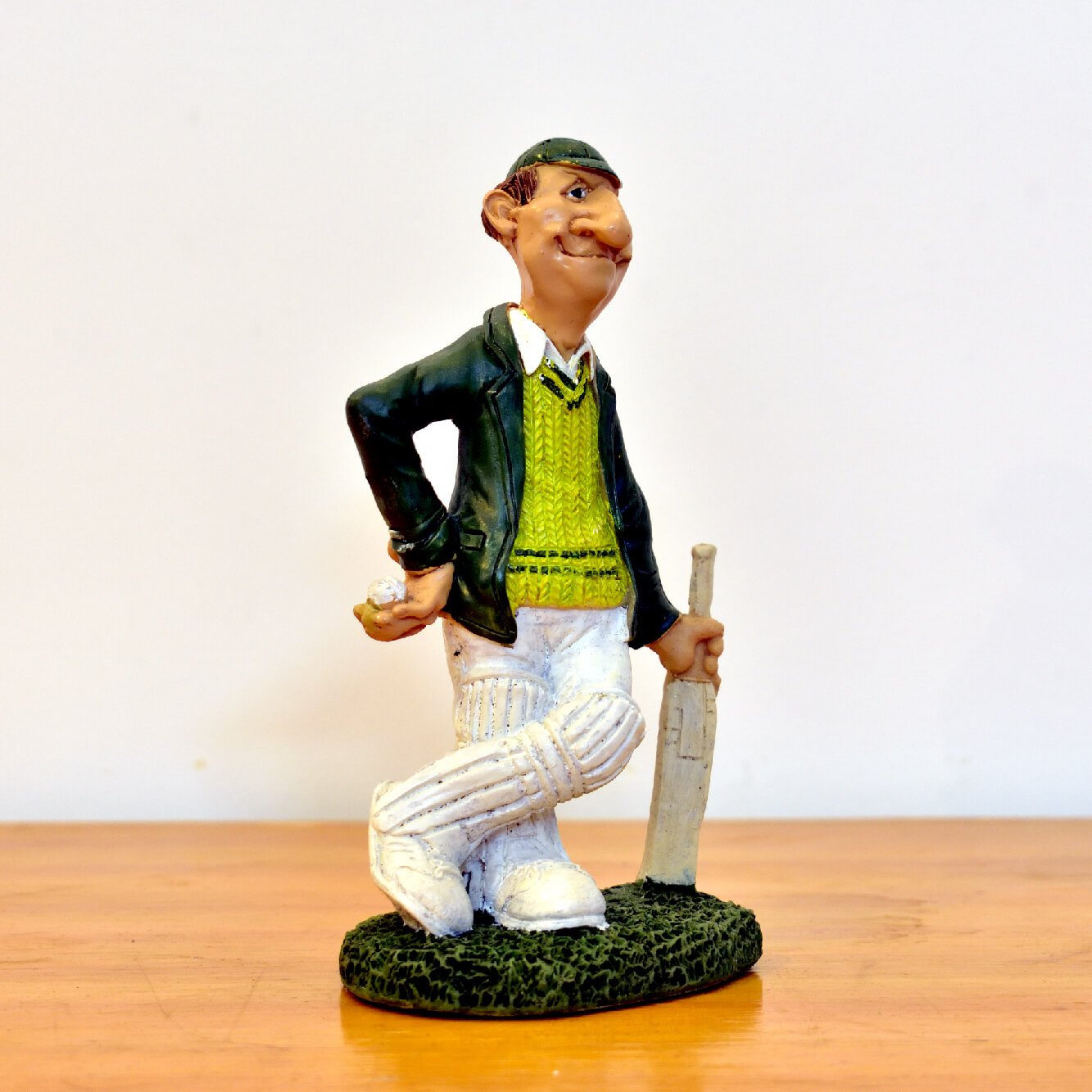 Miniature - Cricketer-02